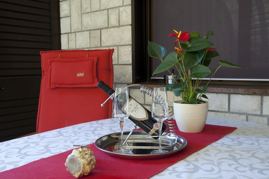 Apartments Daniela Novigrad Istria Chambre photo